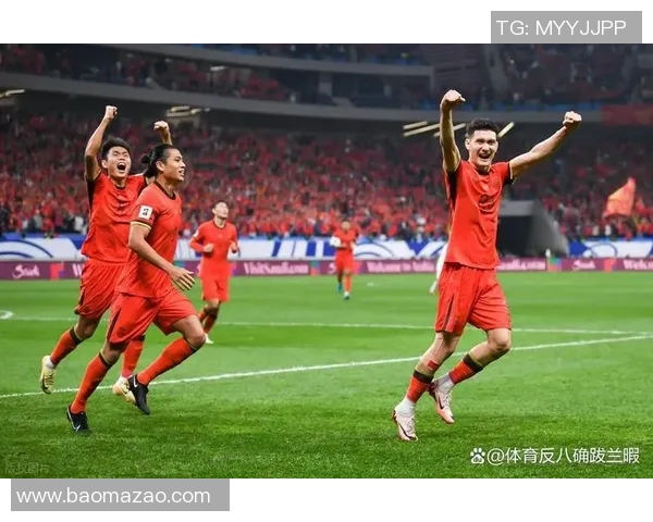 国足迎战伊拉克期待逆袭全力争胜展现中国足球新希望